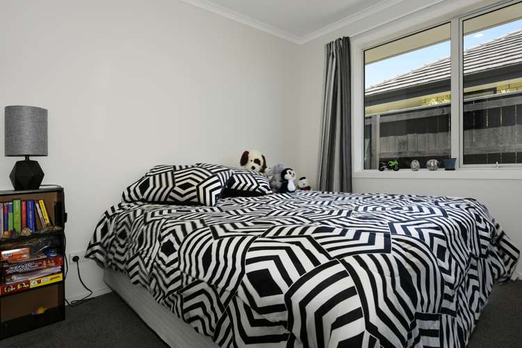 8 Carmello Grove Richmond_12