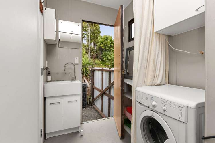 20A Violet Street Raglan_10