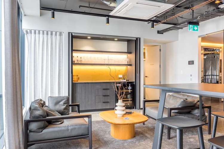 10 Commerce Street_0