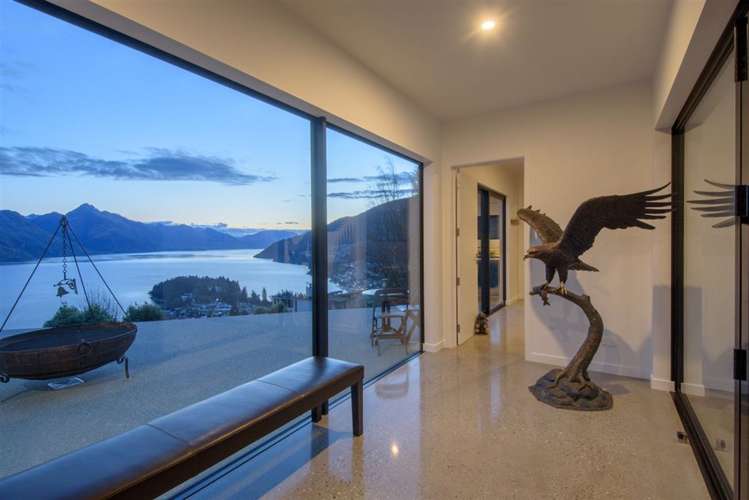 13 Vancouver Drive Queenstown_2