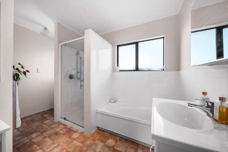 15 Lowes Place Solway_13