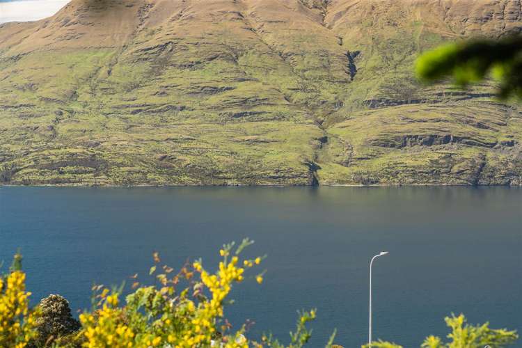 67 Dart Place Fernhill/Sunshine Bay_7