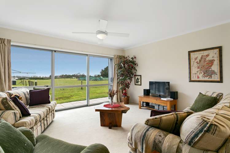 26 Riverlea Downs Broadlands_11