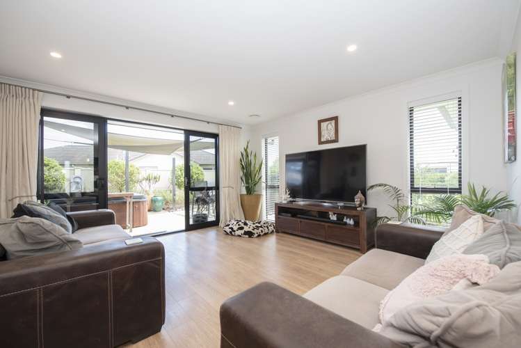 17 Alan Livingston Drive Cambridge_27