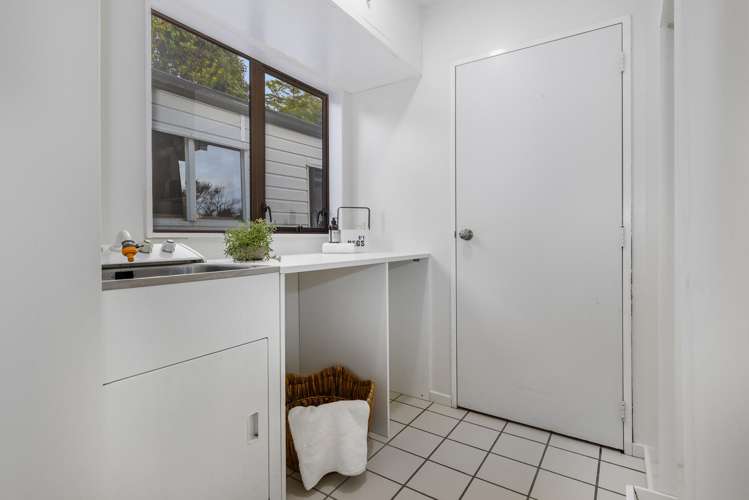 5 Edward Court Raumati South_12