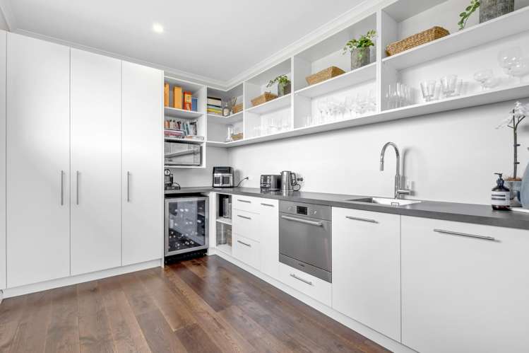 226 Whitford Road Whitford_11