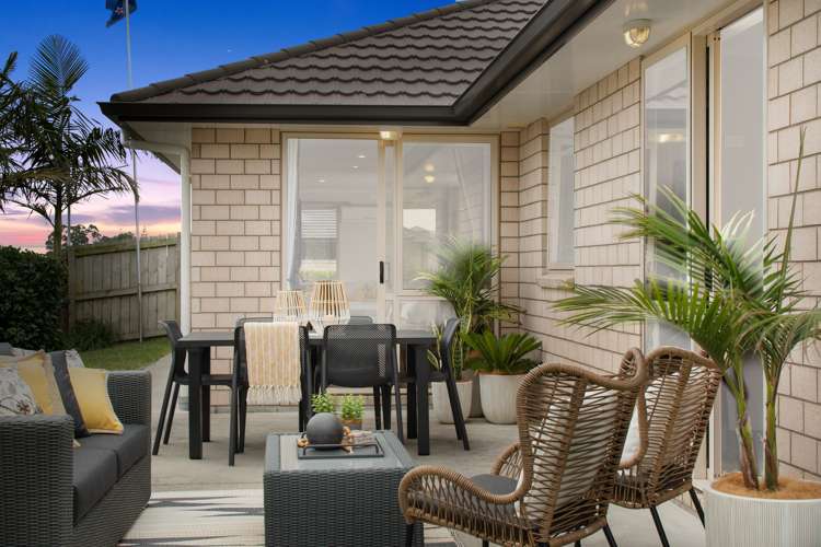 208 Ballintoy Park Drive Welcome Bay_8