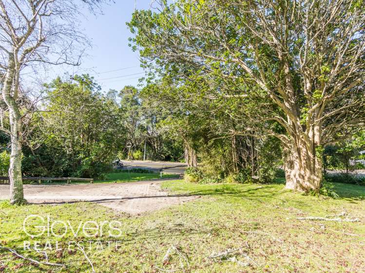 11 Huia Road Titirangi_15