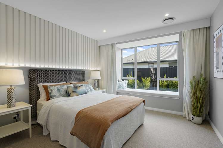 90 Southfield Drive Lincoln_14