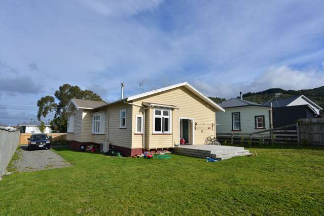 37 Harrison Street Featherston_2