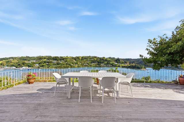 The Summer House - Coastal Living with Sublime...