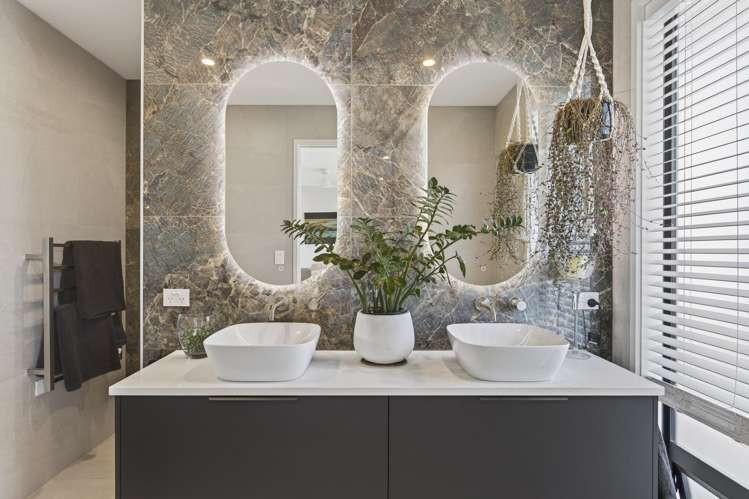 8 Kowhai Street Strandon_24