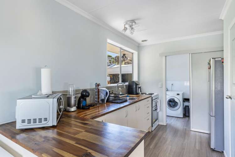 2 Te Ngaere Place Merrilands_9