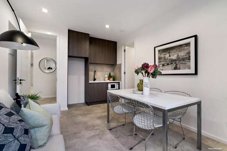 5 Otaota Way Flat Bush_14