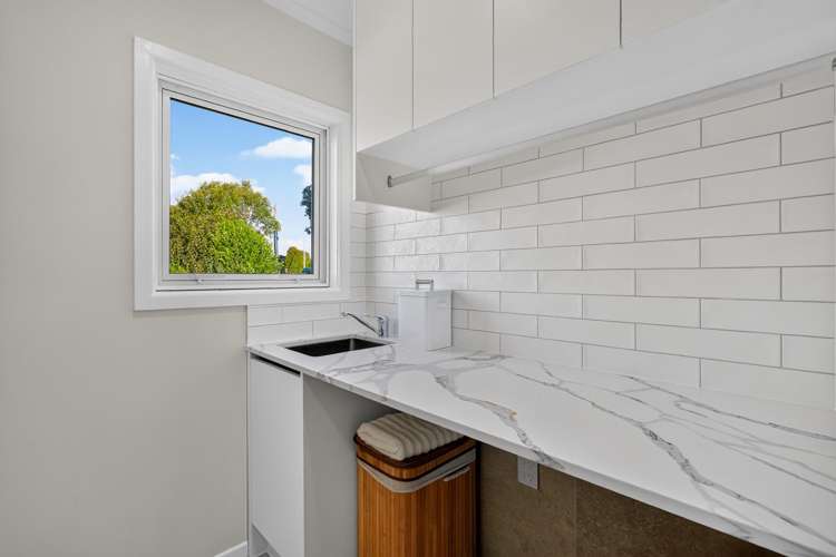 313 East Coast Road Mairangi Bay_13