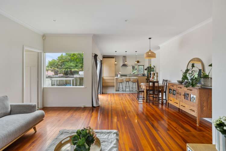 2/73 Keegan Drive Massey_4