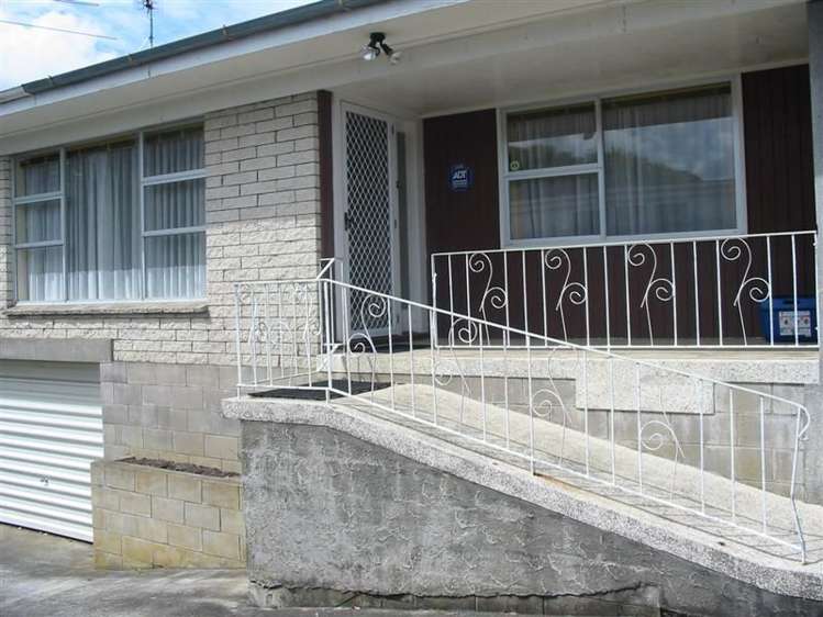 2/17 Mason Avenue Pukekohe_0