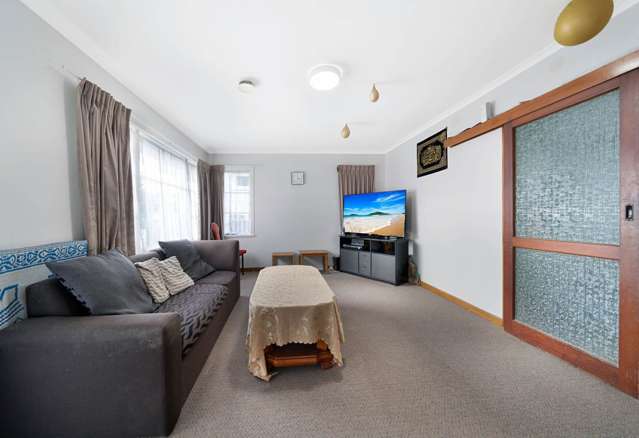 24 White Swan Road Mount Roskill_2