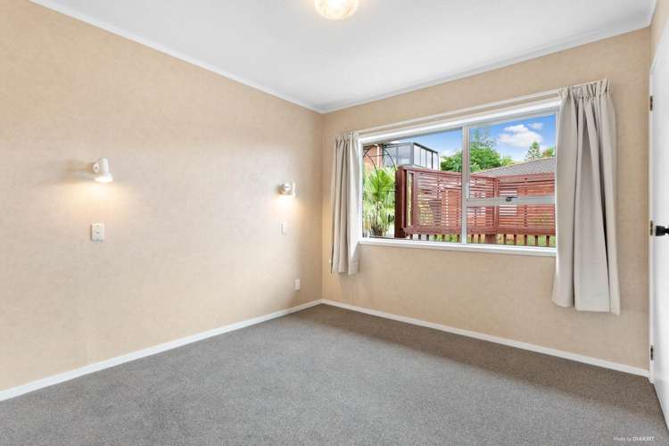 1/5 Charmaine Road Torbay_8