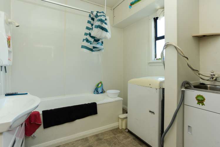 915 Heretaunga Street East Parkvale_11