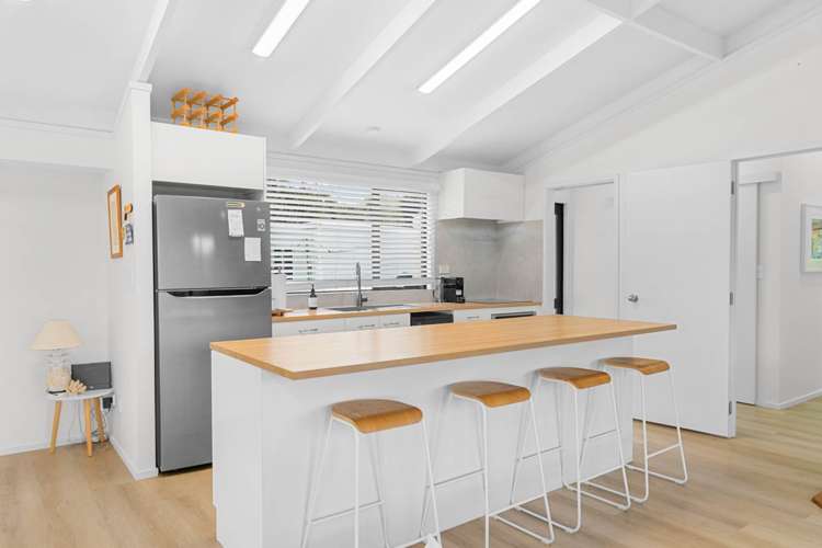 1951 Cove Road Mangawhai_7