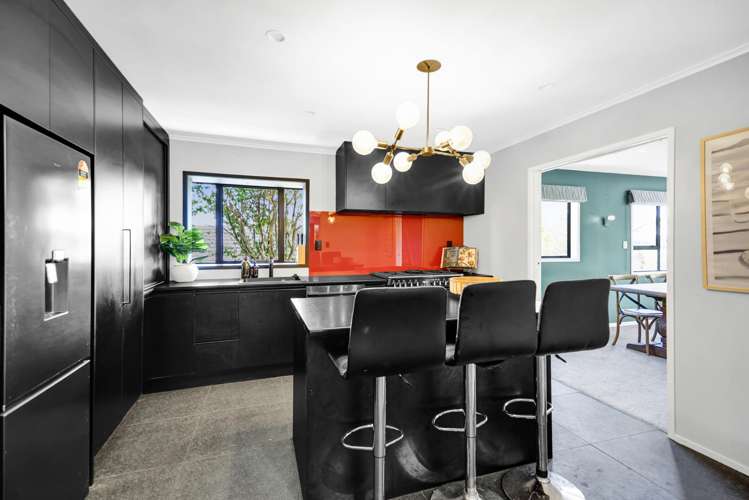 9 Ruskin Place Westown_3