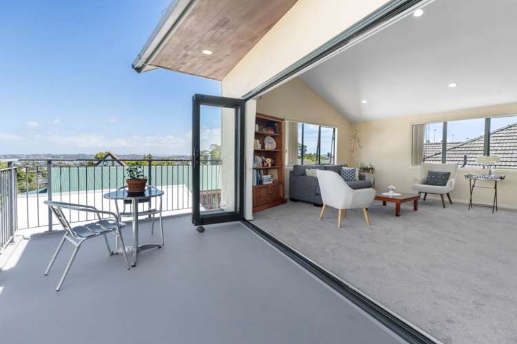 2/230 East Coast Road Forrest Hill_2