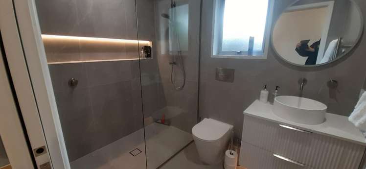 2/37b Main Road Redcliffs_5