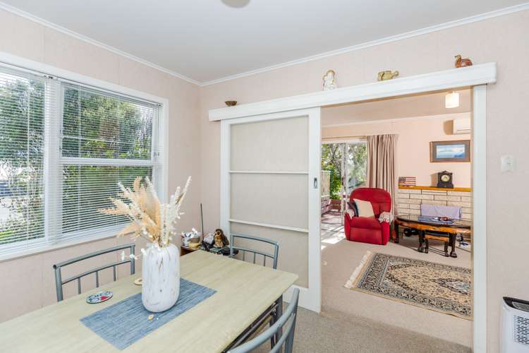 6 Deanwell Avenue Deanwell_6