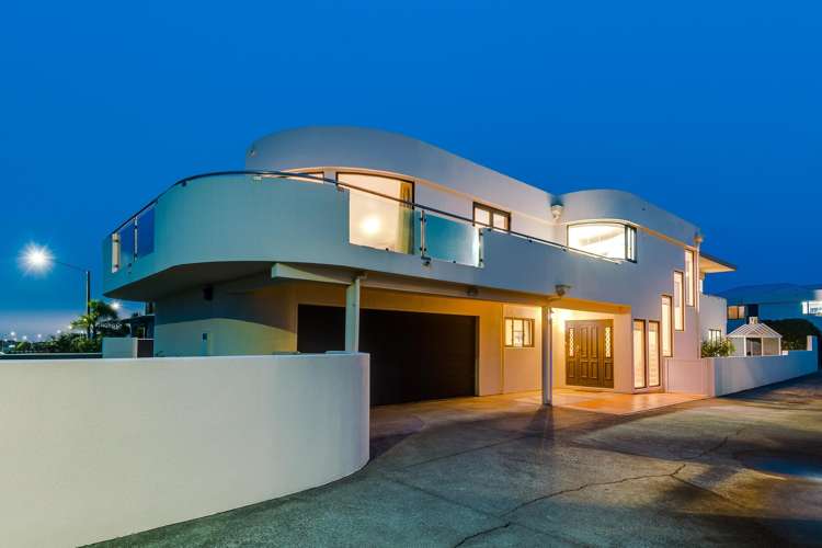 24 The Esplanade Westshore_5