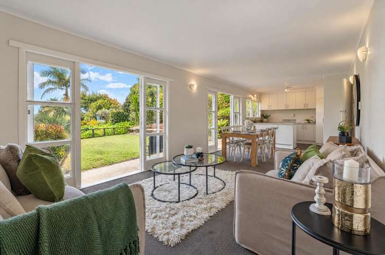 16 Montgomery Crescent Cockle Bay_6
