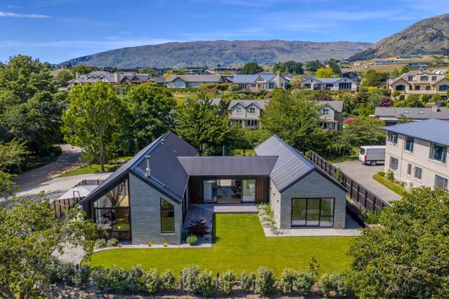 Hyland Lux Lifestyle