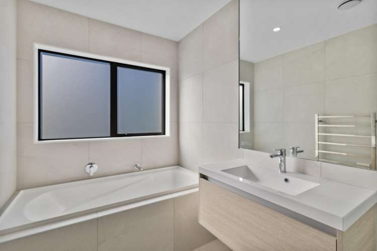 10 Onekura Street 1628_20