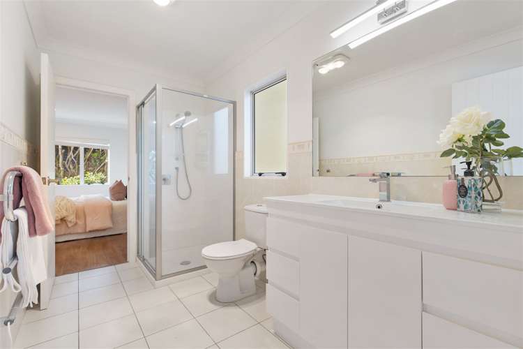 38 Jane Eyre Drive Somerville_21