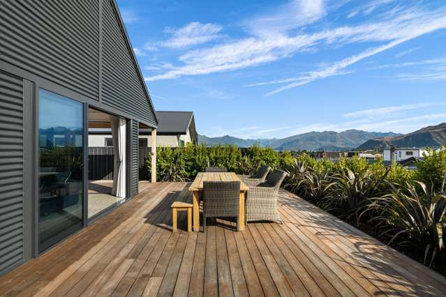 6 McNeil Crescent Wanaka_2