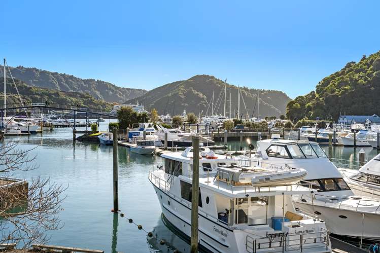 37 Waikawa Road Picton_36