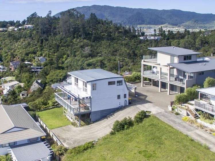 10 Hinemoa Terrace Tairua_12