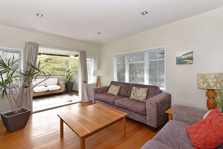 240 Saint Vincent Street Toi Toi_2