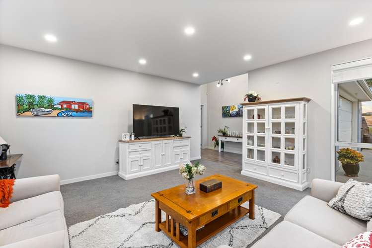 21 Flavell Drive Orewa_9