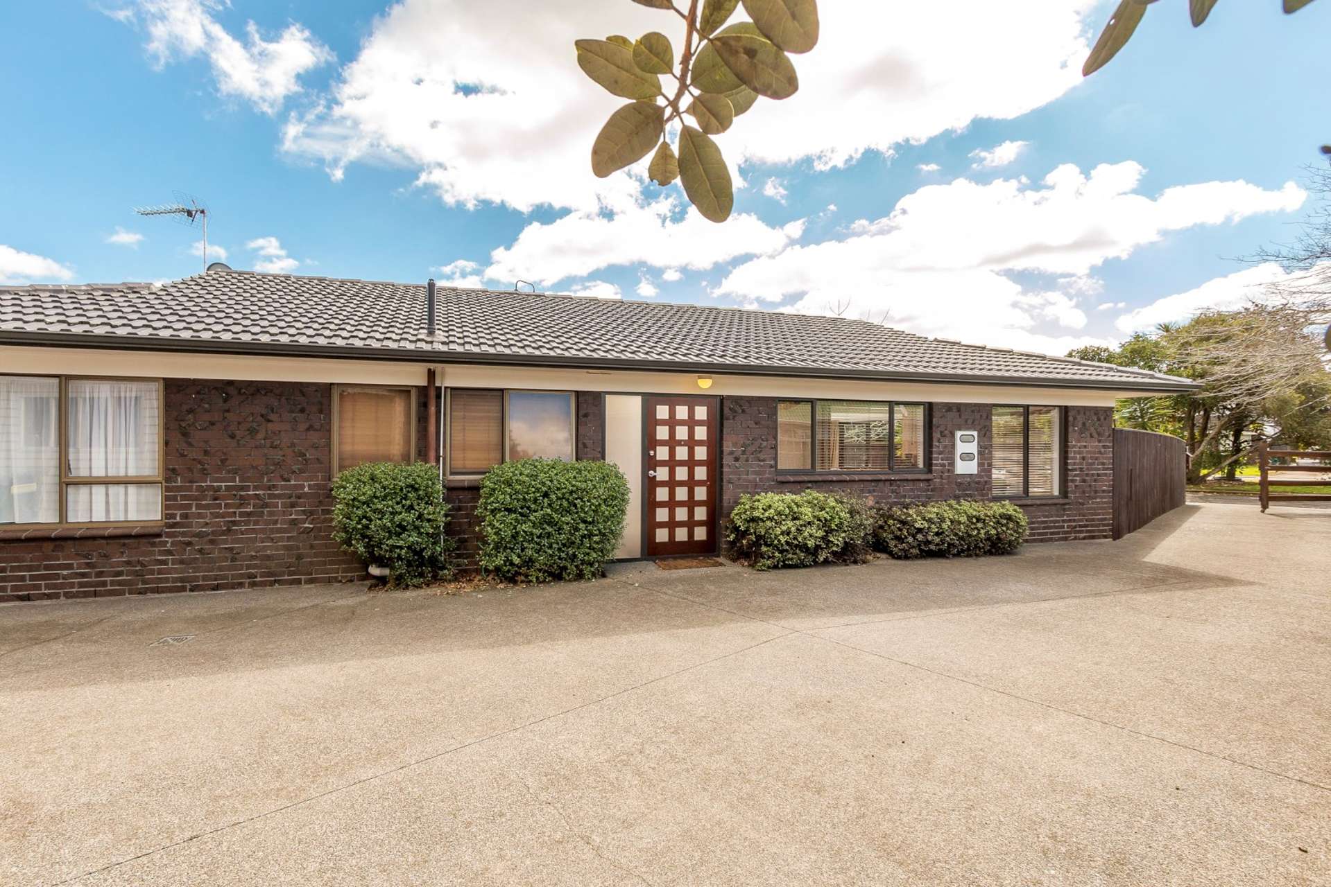 153 Celtic Crescent Ellerslie Auckland City Houses for Sale One