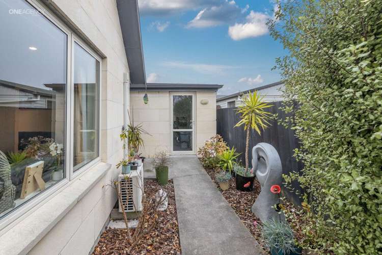 Flat 2/29 Ivory Street Rangiora_13