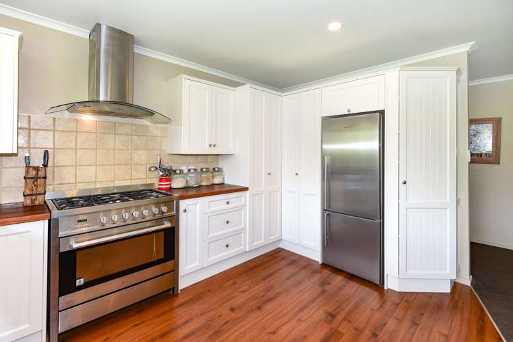 1495 Telegraph Road Darfield_6