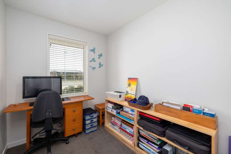 26 Pegasus Main Street Pegasus_17