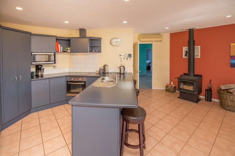 16 Paget Drive Woodend_2