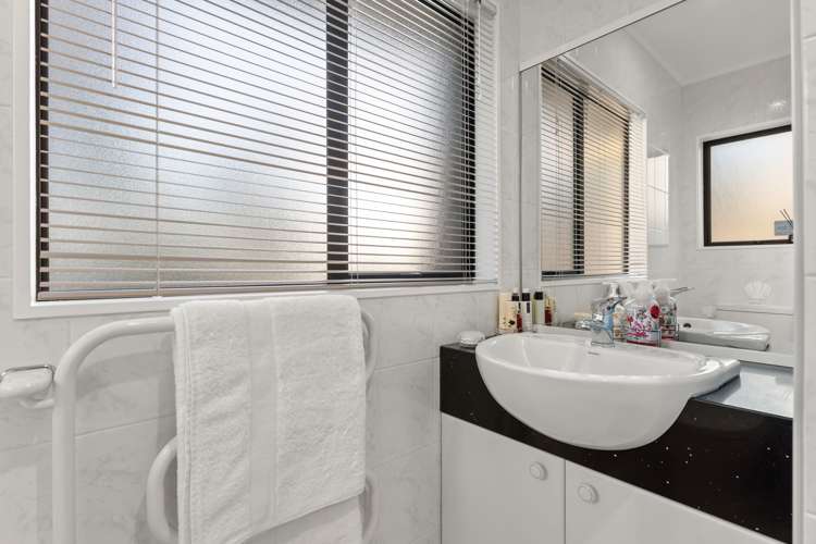 1/14a Richards Avenue Forrest Hill_16