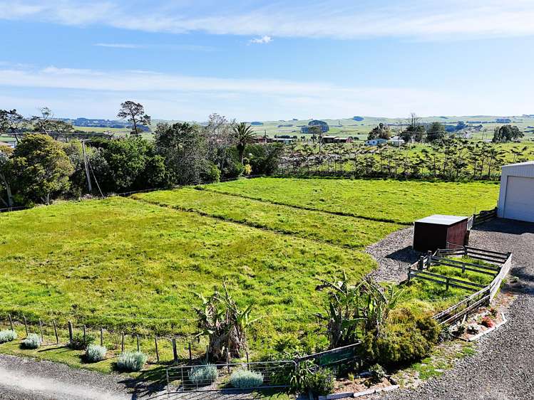 242 Baylys Coast Road Dargaville_14