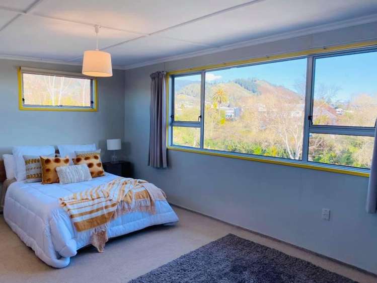 2 Shakespeare Walk The Wood_9