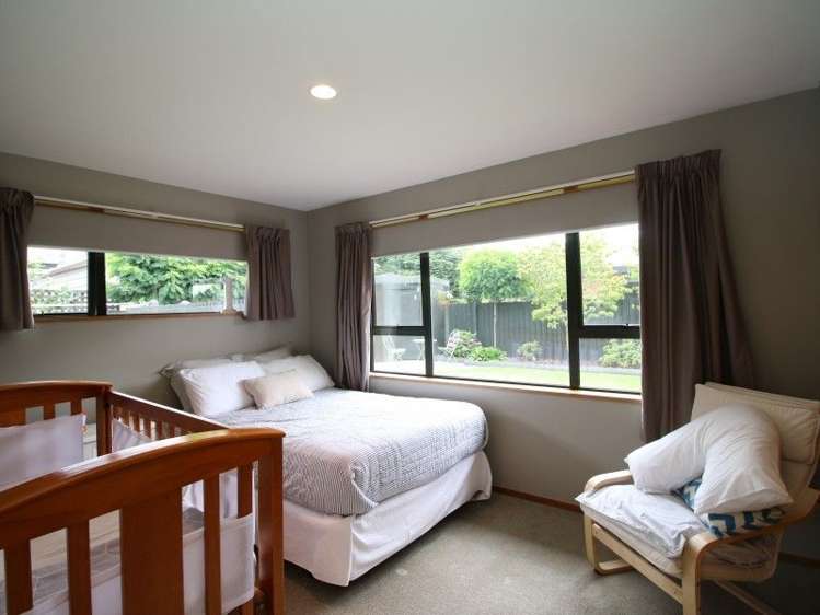 23 Falcon Drive Allenton_15