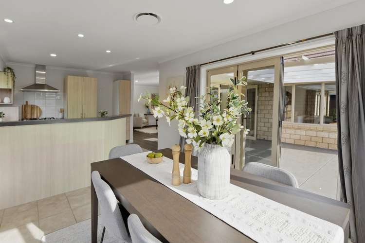 17 Blossom Grove Papamoa_11