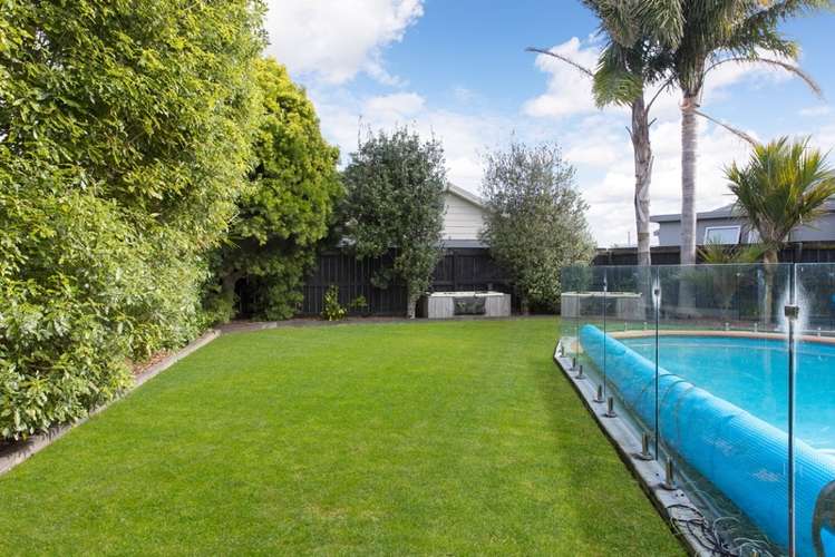 13 Spinnaker Drive Te Atatu Peninsula_16